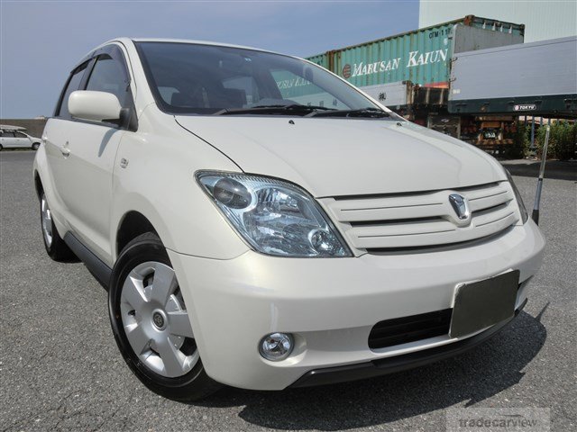 Toyota IST 2005